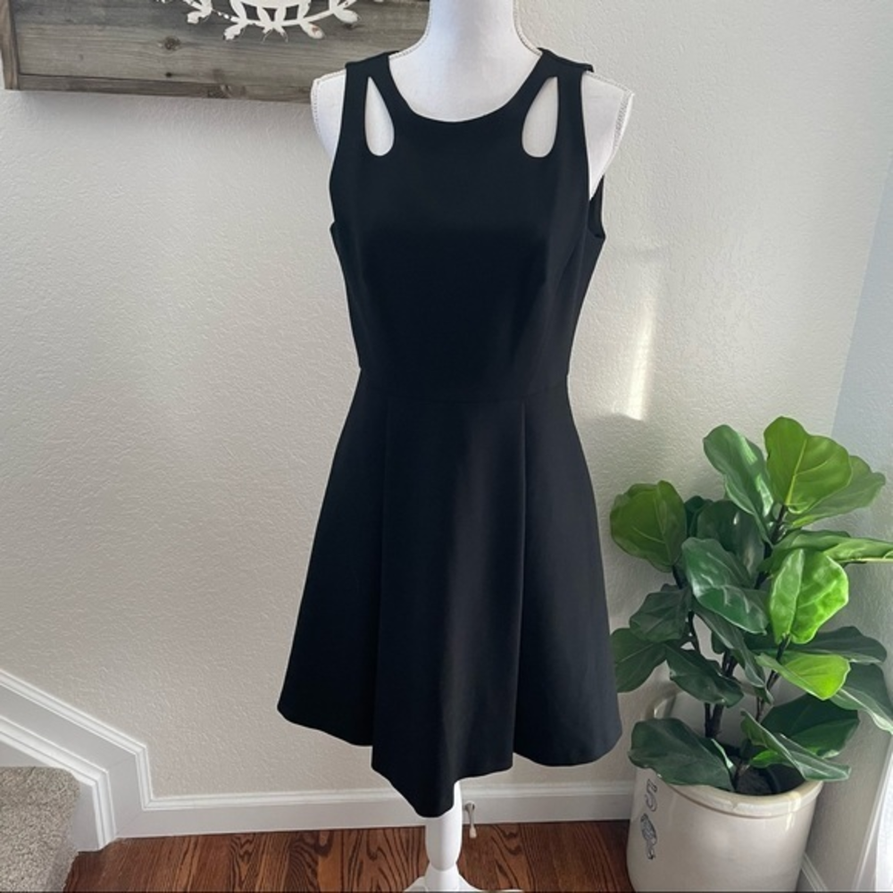 Tara‎ Jarmon little black dress fit flare cut out size 40